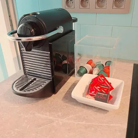 Bright And Stylish Next To The Sea! *